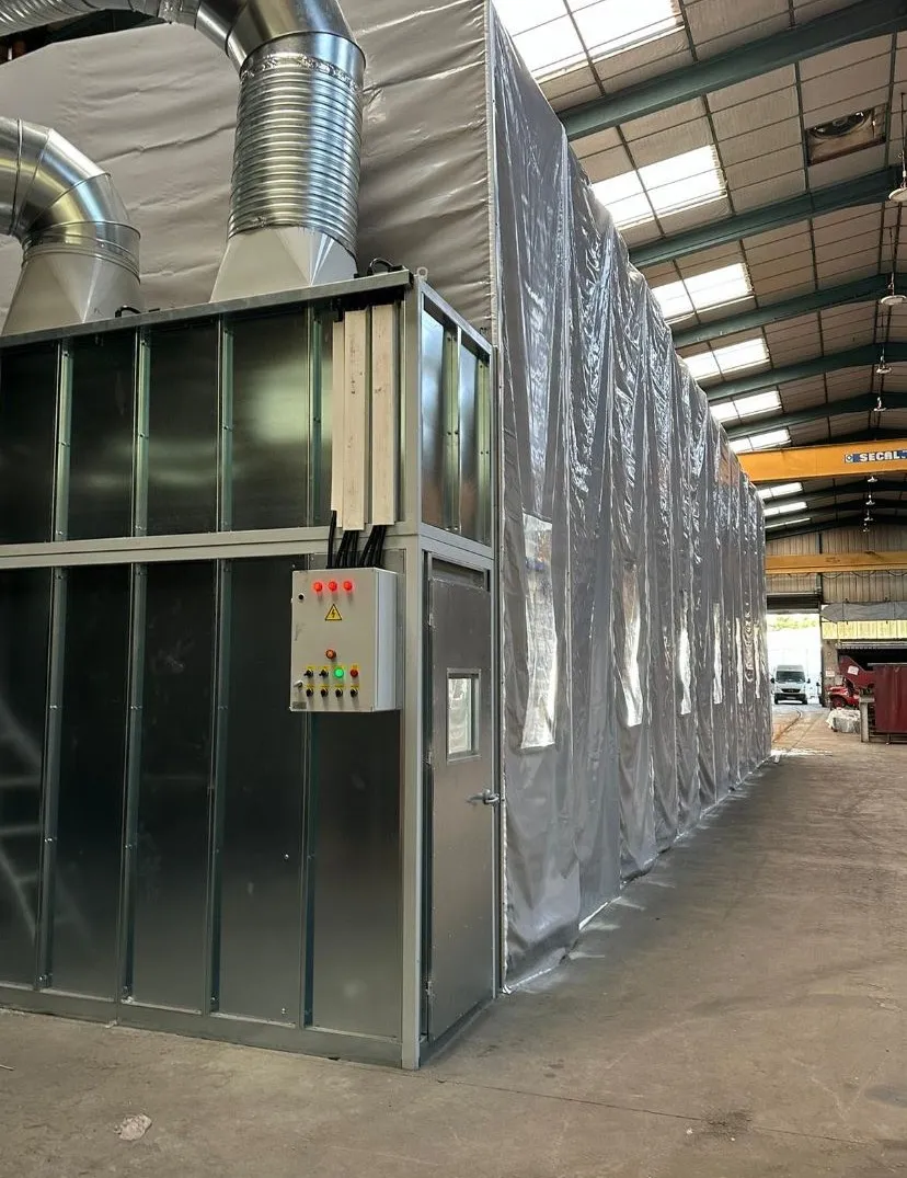 Groupe d’extraction et armoire de commande d’une cabine de peinture